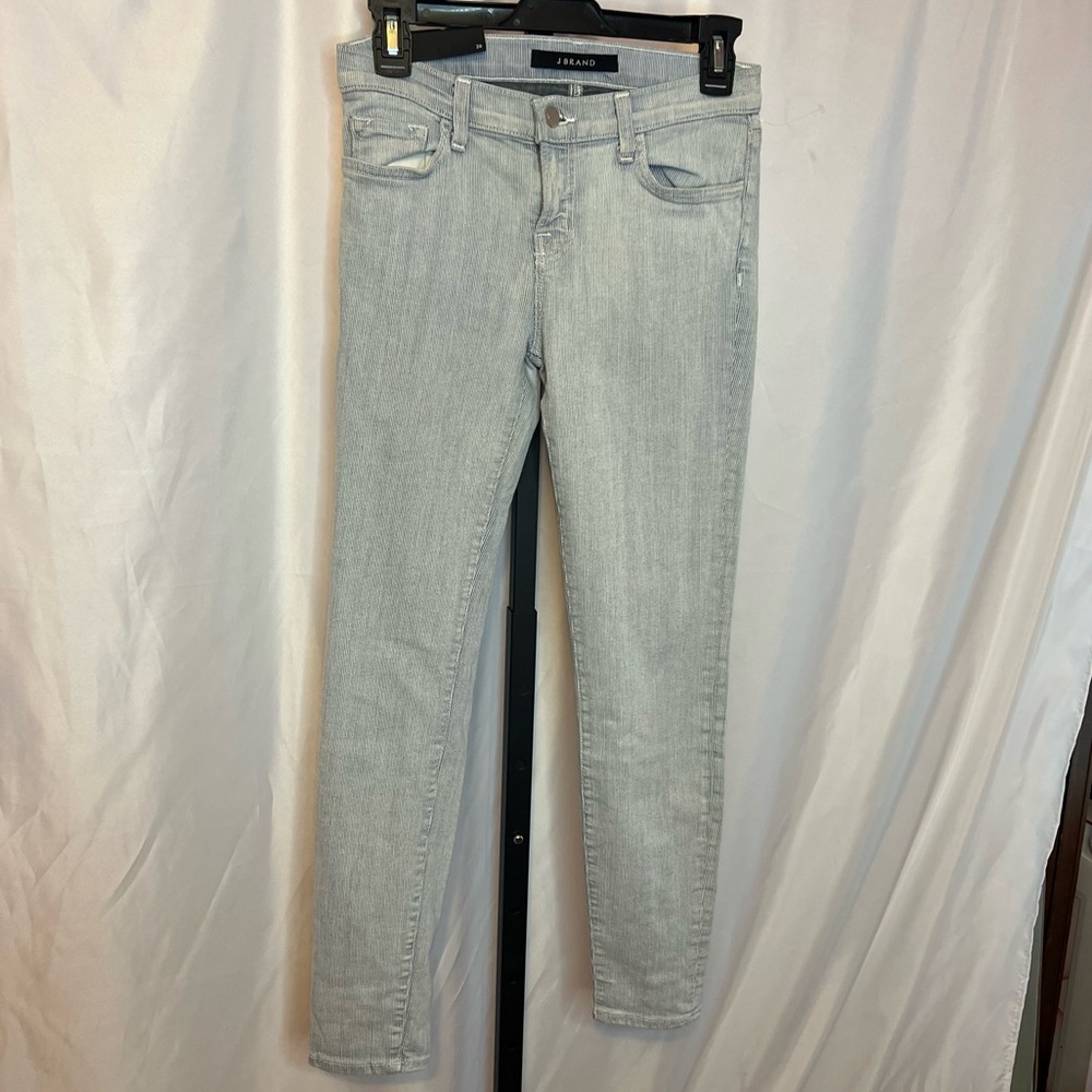 J Brand Cass Mid Rise Back Zip Capri, size 26 NWT